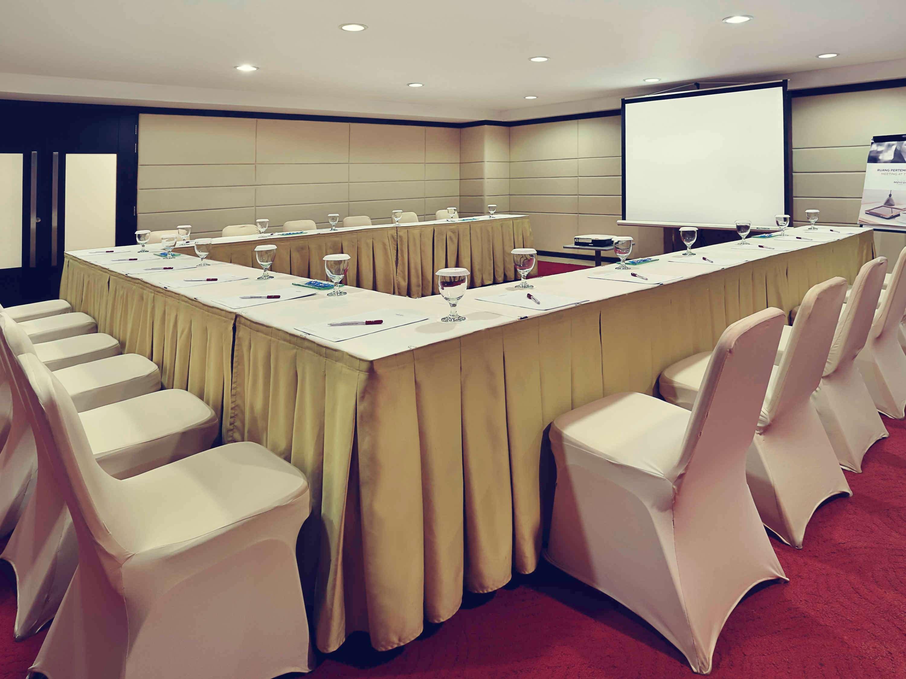 Mercure Pontianak City Center Ngoại thất bức ảnh
