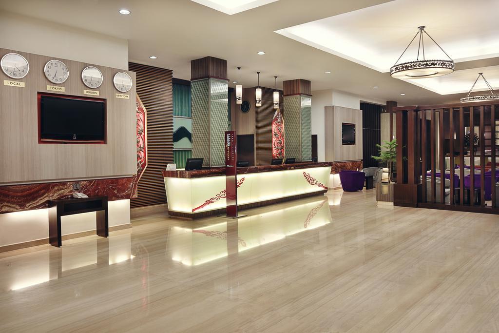 Mercure Pontianak City Center Ngoại thất bức ảnh