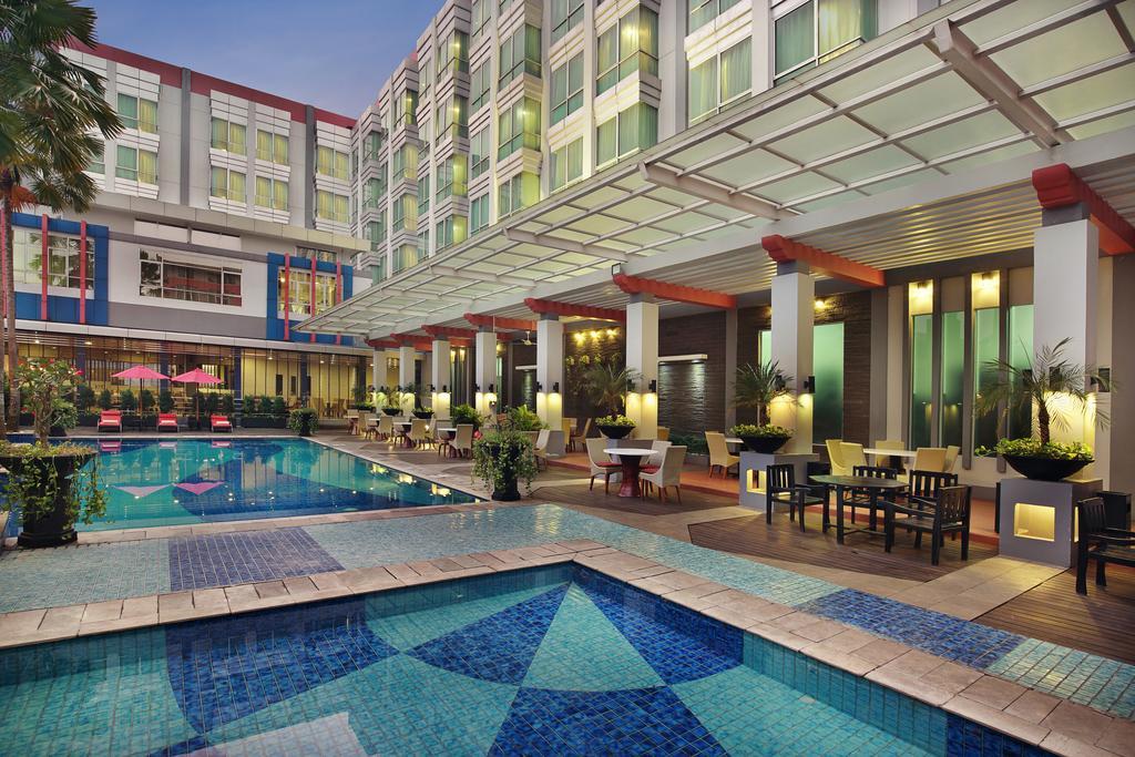 Mercure Pontianak City Center Ngoại thất bức ảnh