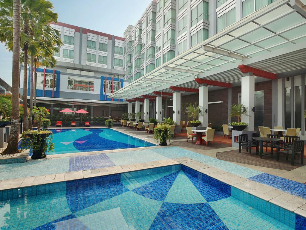 Mercure Pontianak City Center Ngoại thất bức ảnh
