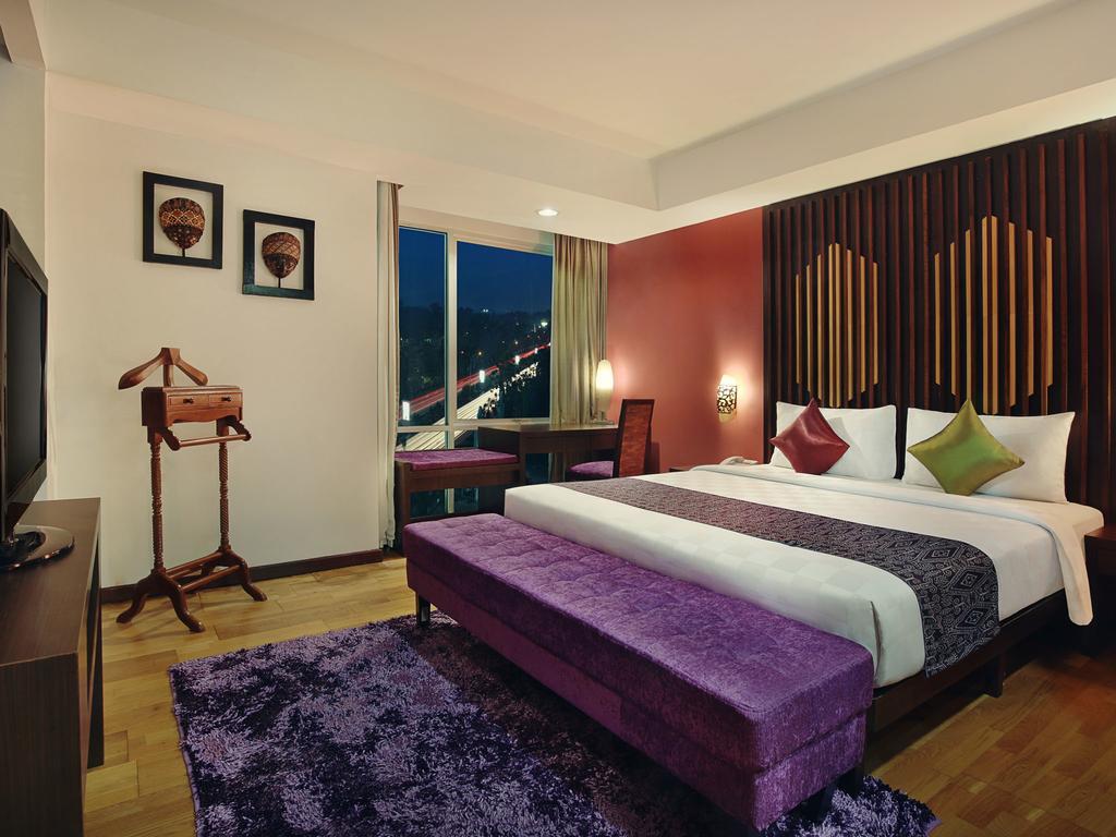 Mercure Pontianak City Center Ngoại thất bức ảnh