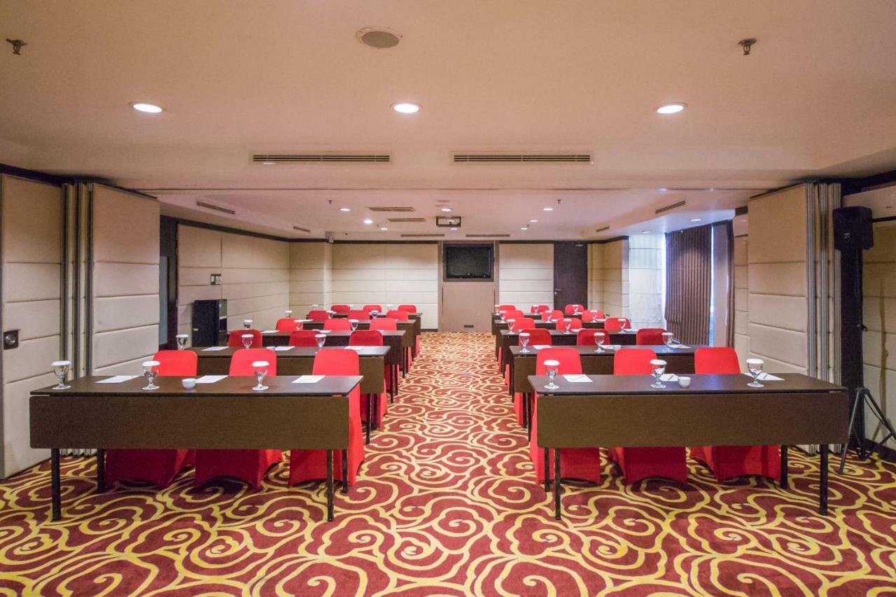 Mercure Pontianak City Center Ngoại thất bức ảnh